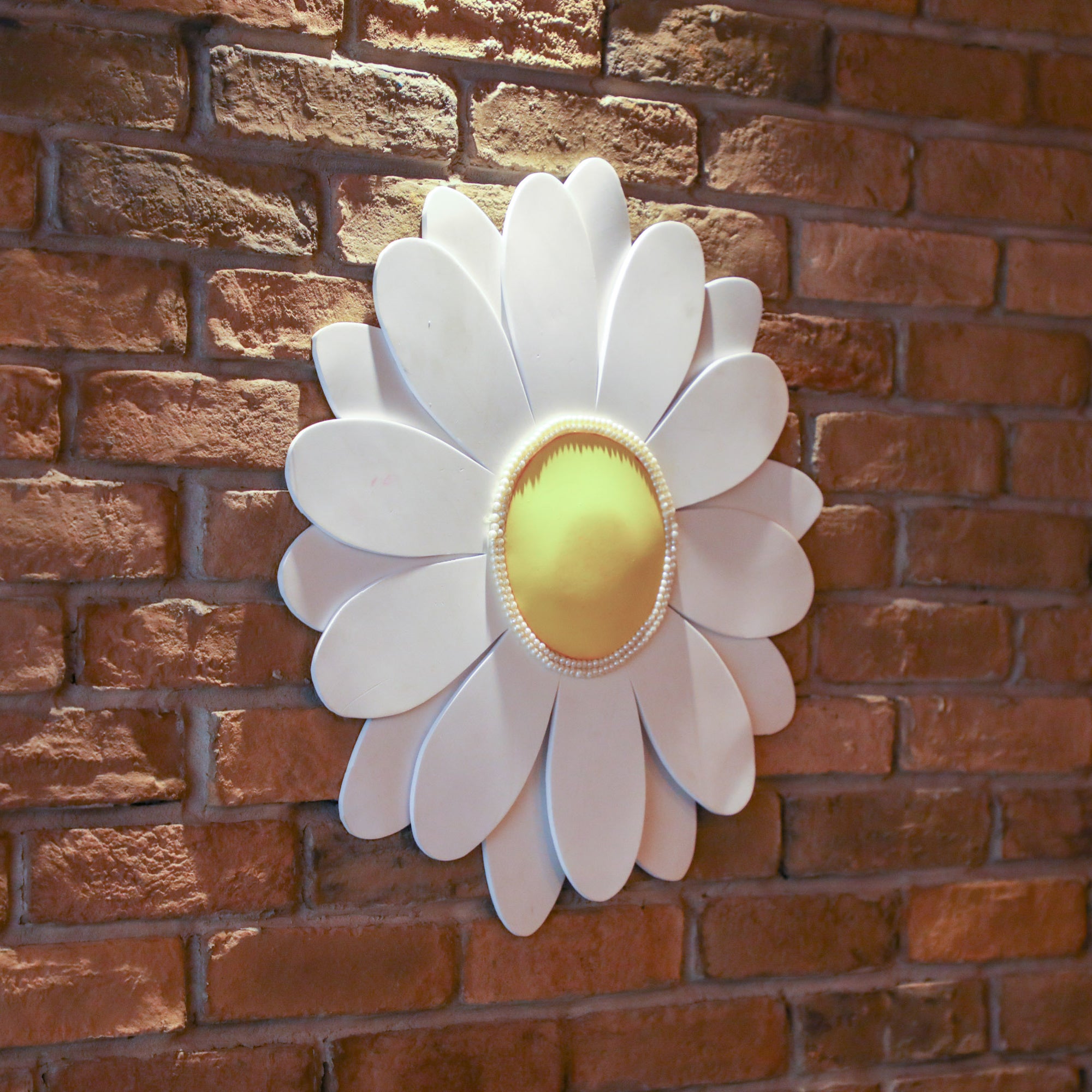 Foam Daisy Cutout - Big
